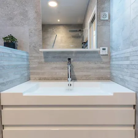 Sublime Loft For 6 People In The Heart Of The Centre